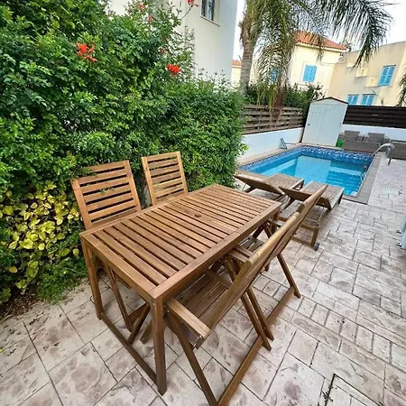 The Twentynine - Two Bedrooms Apartman Protarász